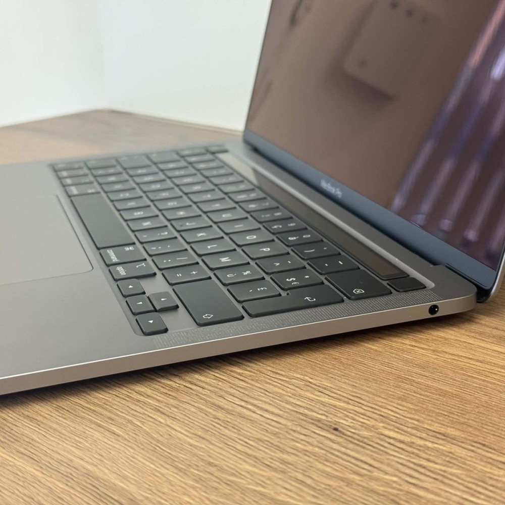 Apple MacBook Pro M1 13.3