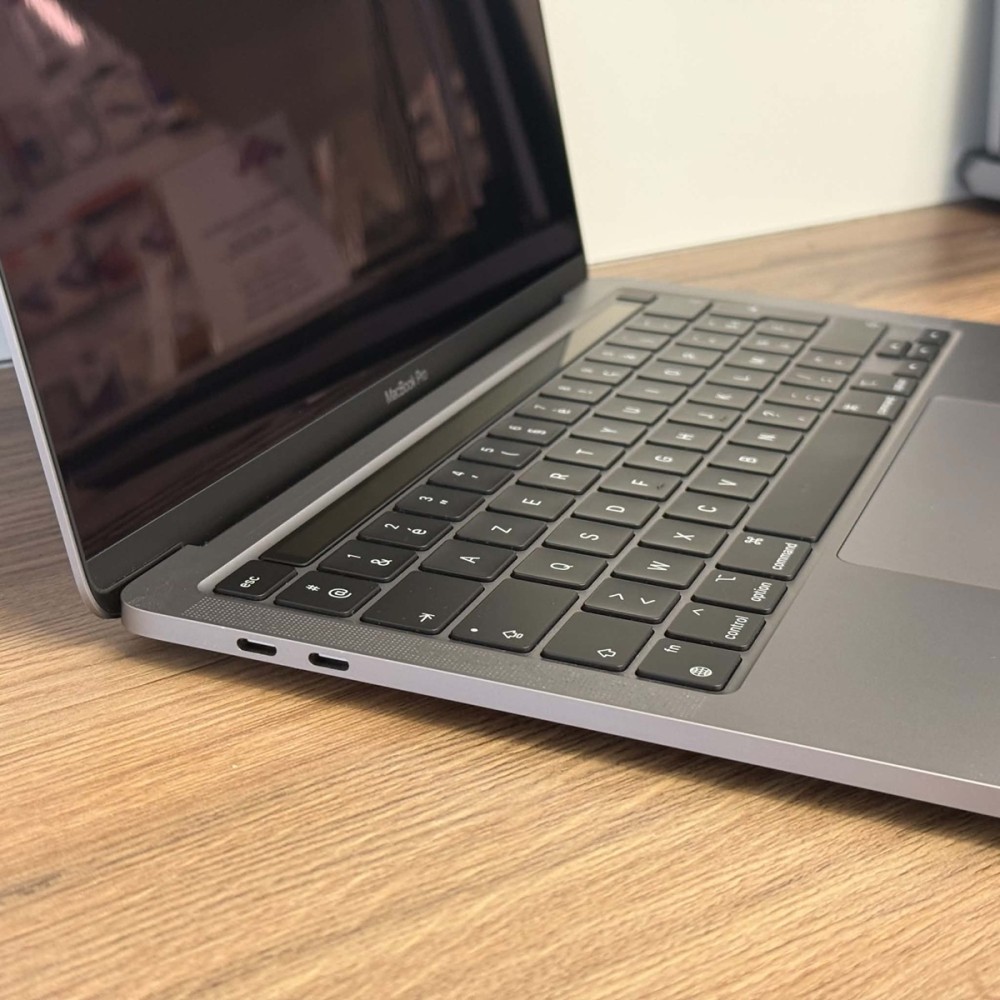 Apple MacBook Pro M1 13.3