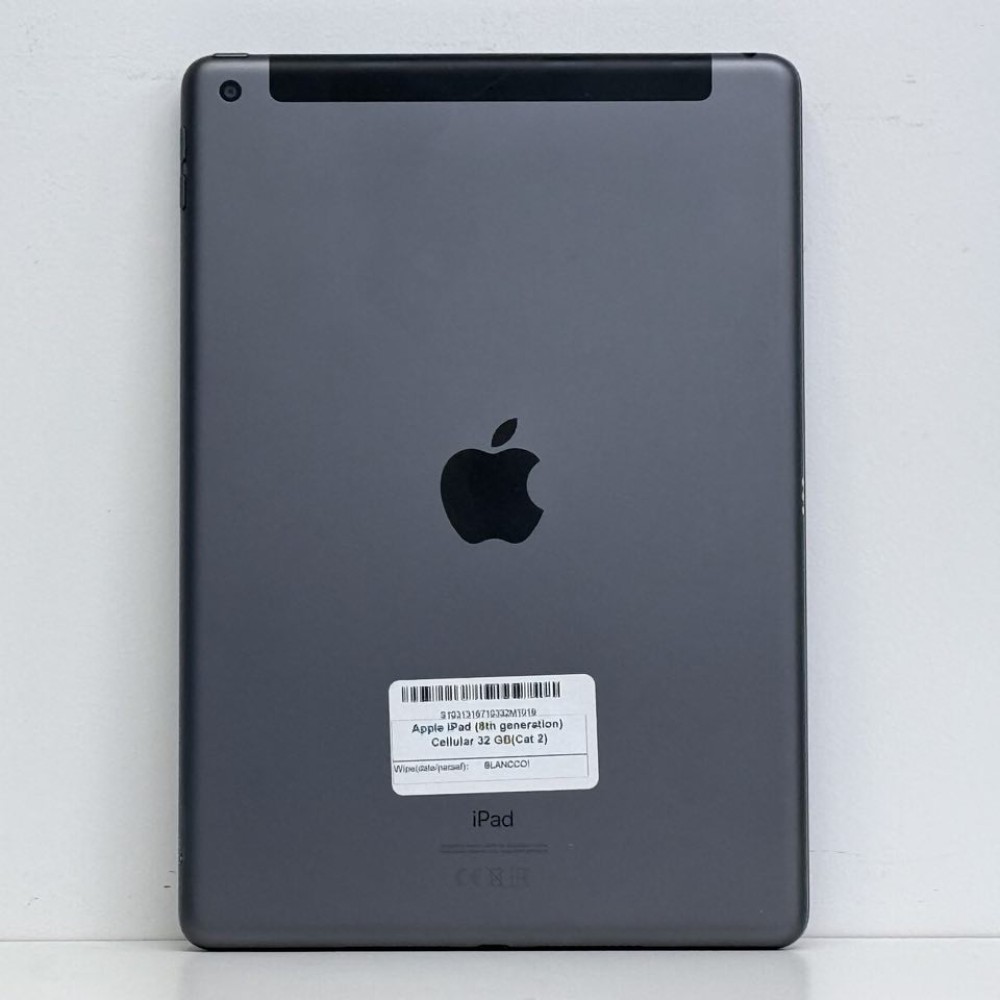 Apple iPad 8 10,2 (2020) Apple iPad 8 10,2 (2020)