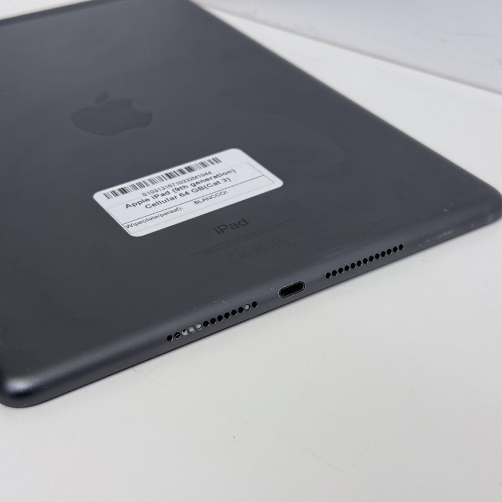 Apple iPad 9 10,2 (2021) Apple iPad 9 10,2 (2021)