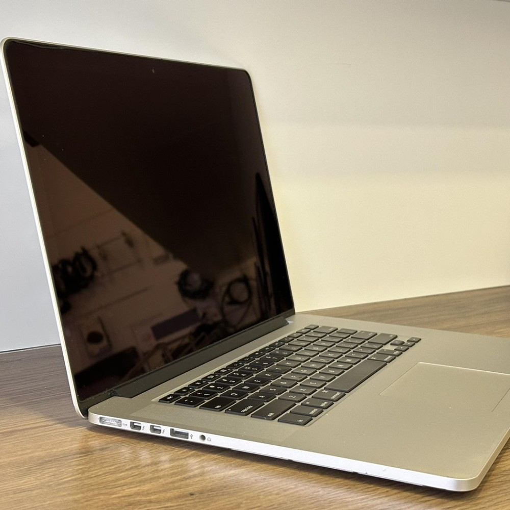 Apple MacBook Pro 15 Apple MacBook Pro 15