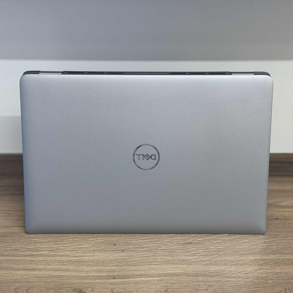 Dell Precision 3490 Dell Precision 3490