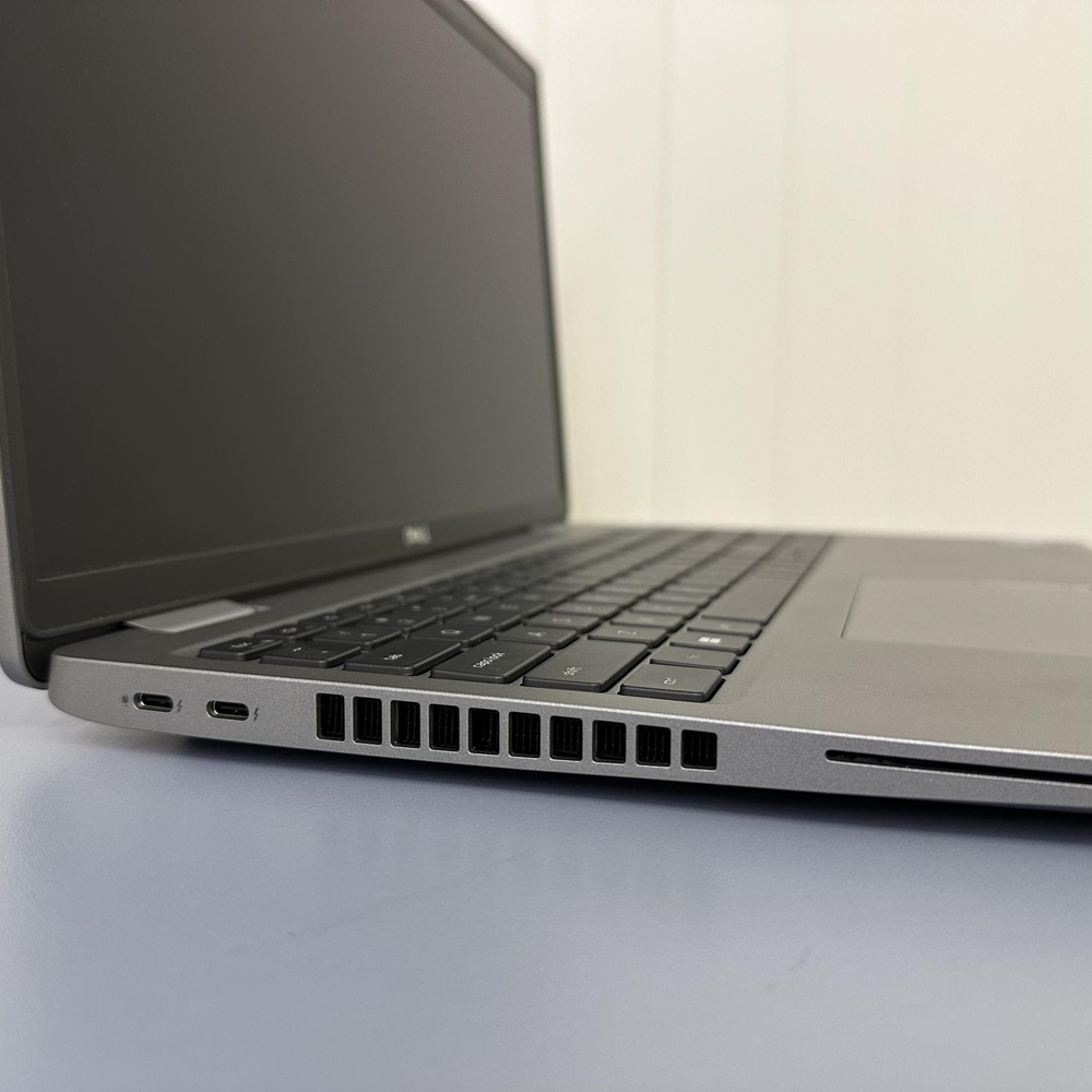 Dell Latitude 5520 Dell Latitude 5520