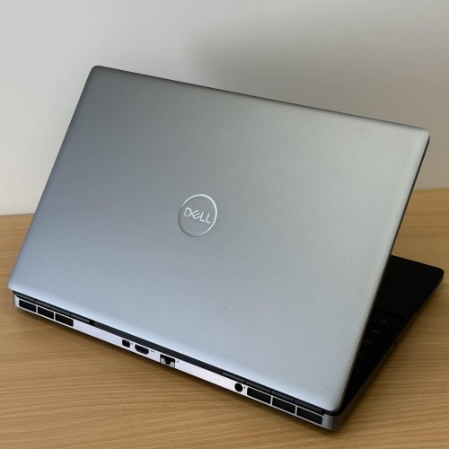 Dell Precision 7560