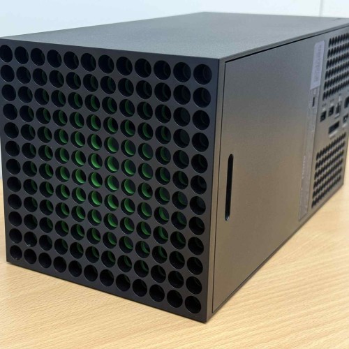 Xbox Series X Oficjalny Microsoft Refurbished Xbox Series X Oficjalny Microsoft Refurbished