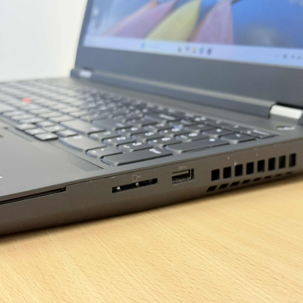 Lenovo ThinkPad P15g Lenovo ThinkPad P15g