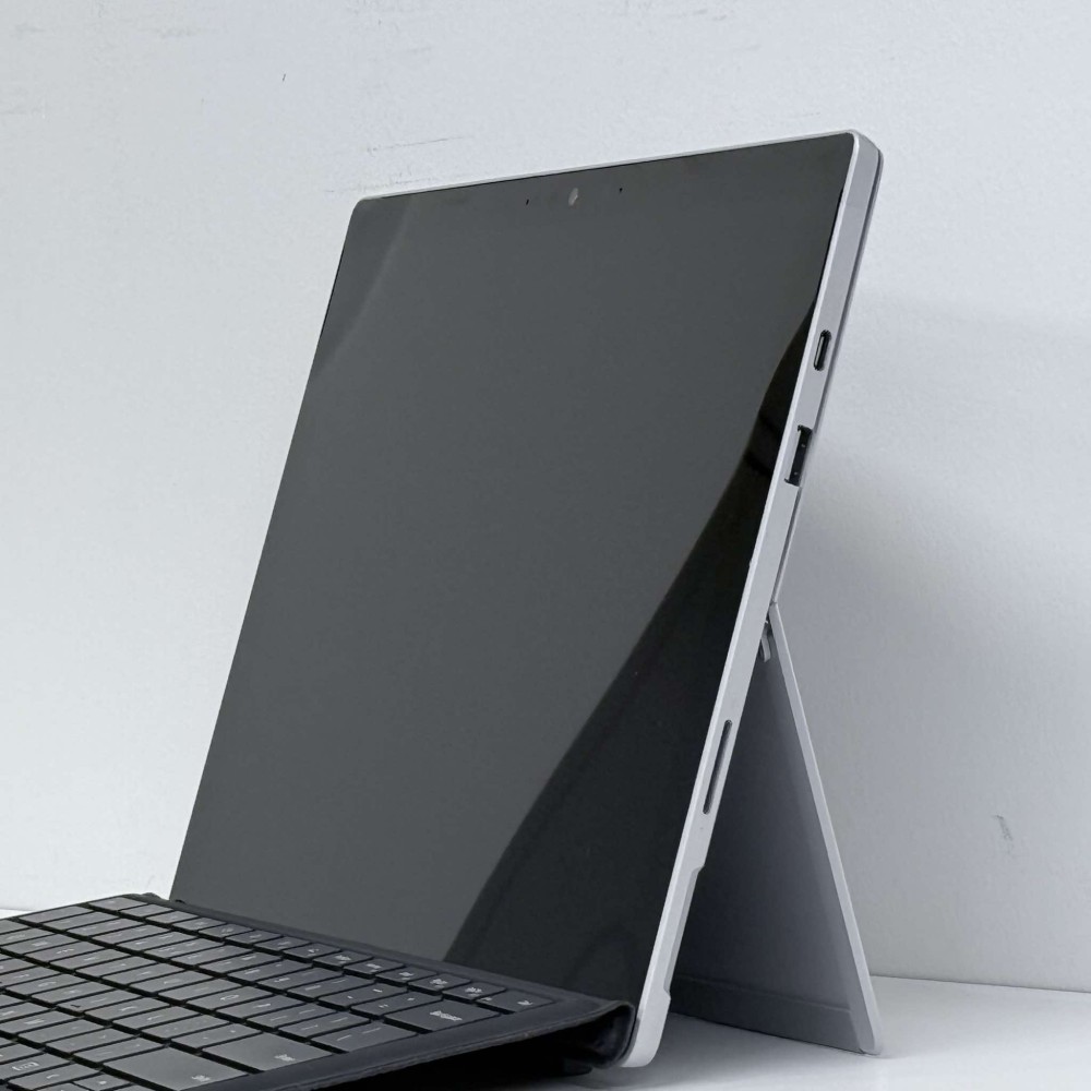Microsoft Surface Pro 7+ Microsoft Surface Pro 7+