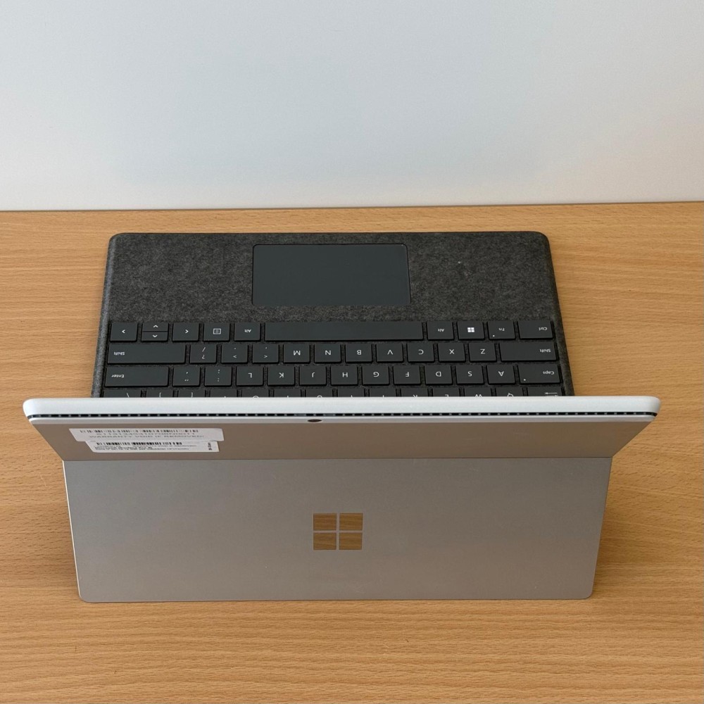 Microsoft Surface Pro 8