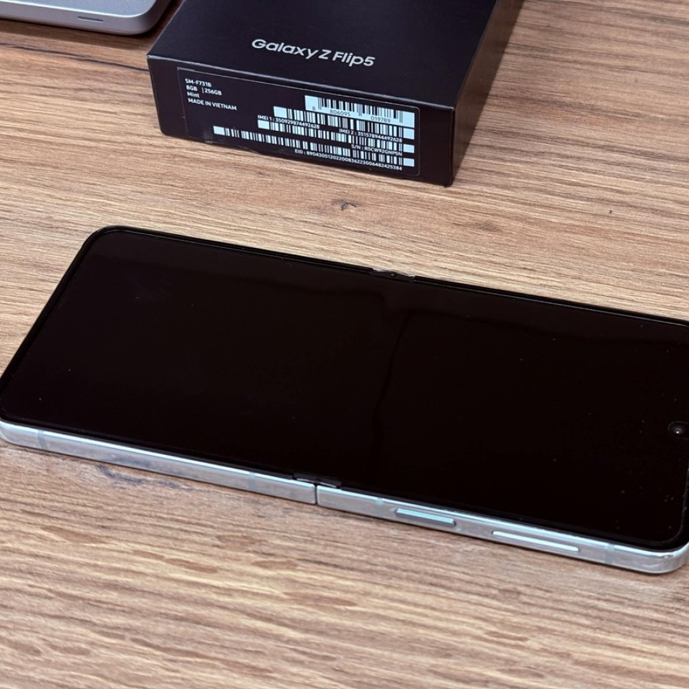 Samsung Galaxy Z Flip5